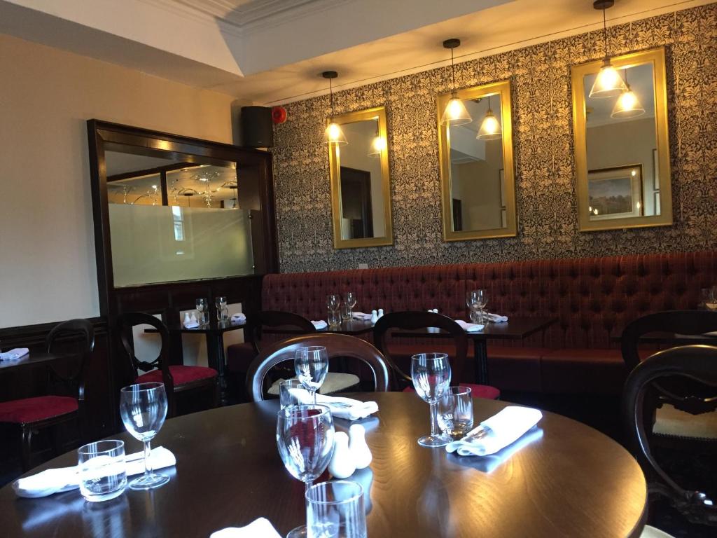 Best Western Plough and Harrow Hotel - Resim 36