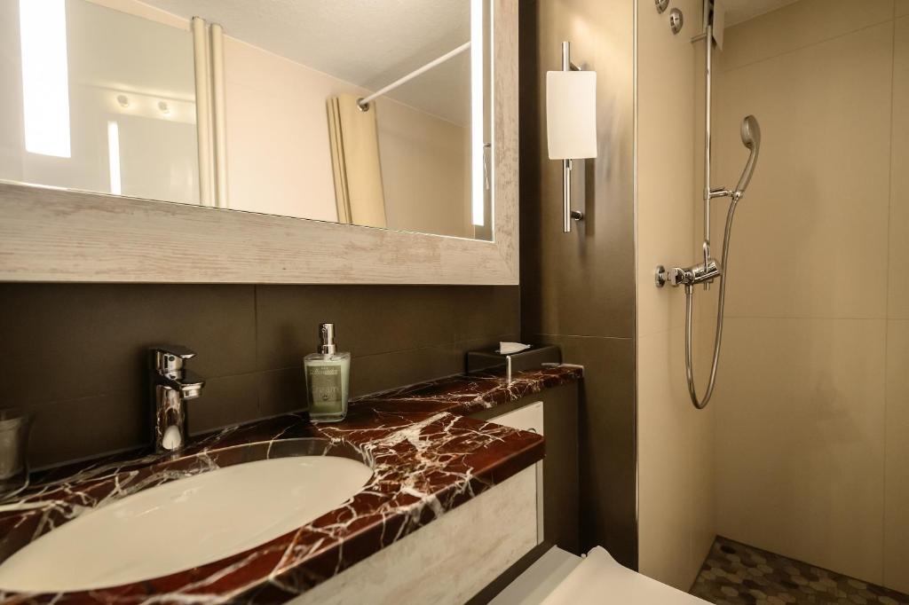 Alexander Guesthouse Zurich Old Town - Resim 15