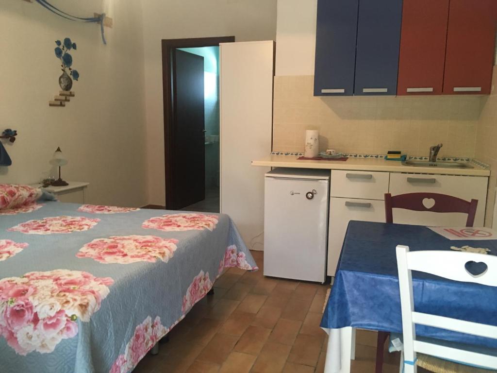 A kitchen or kitchenette at Agriturismo Fattoria del Colle