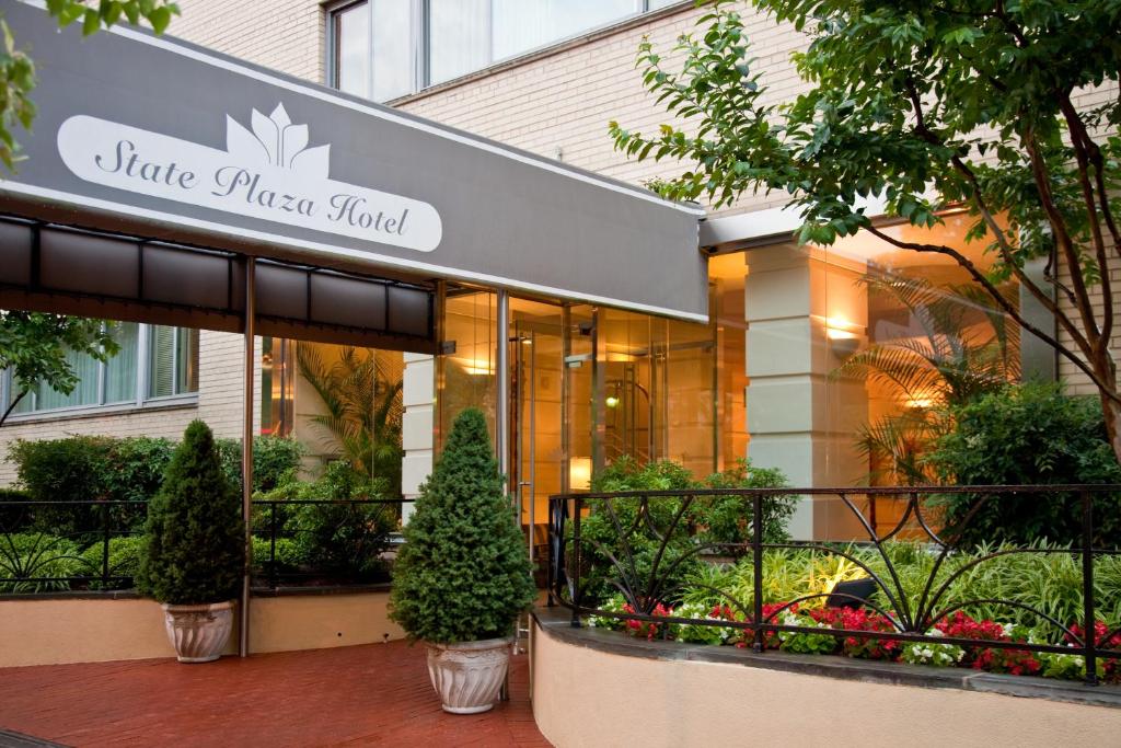 Zahrada ubytování State Plaza Hotel
