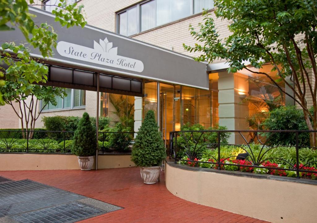Zahrada ubytování State Plaza Hotel