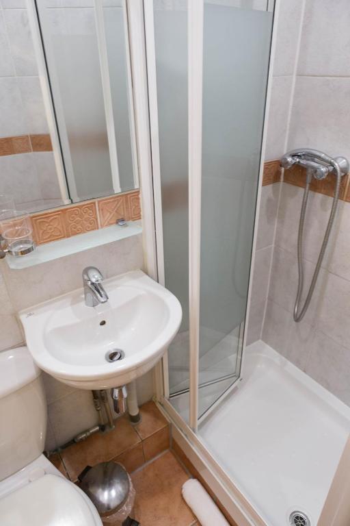 Dolphin Hotel - Resim 33