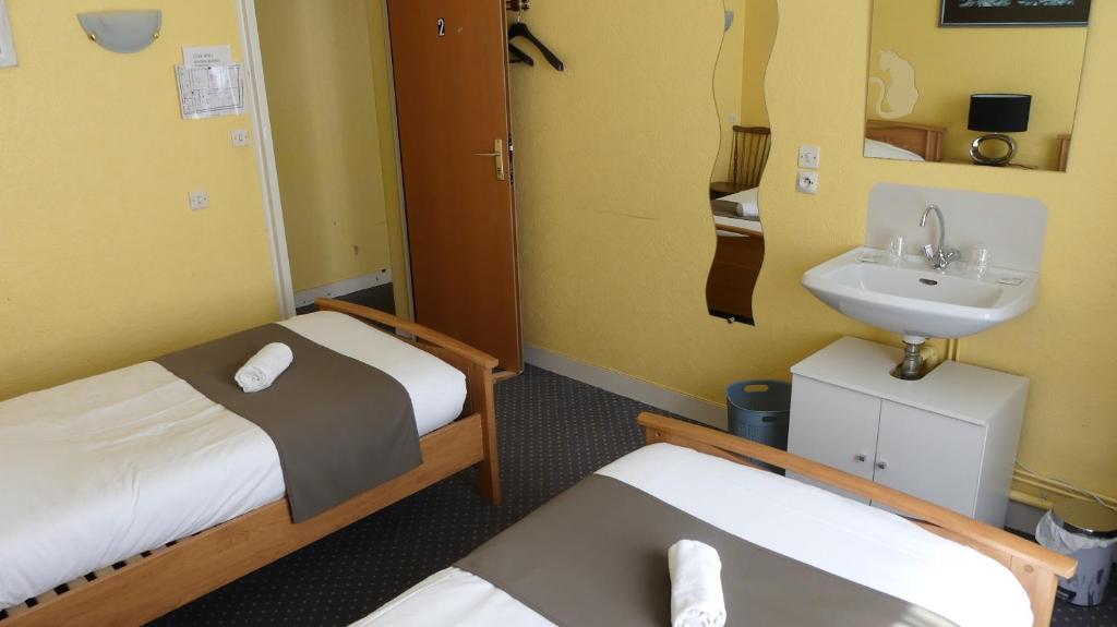 Hôtel Duguesclin - Twin Room