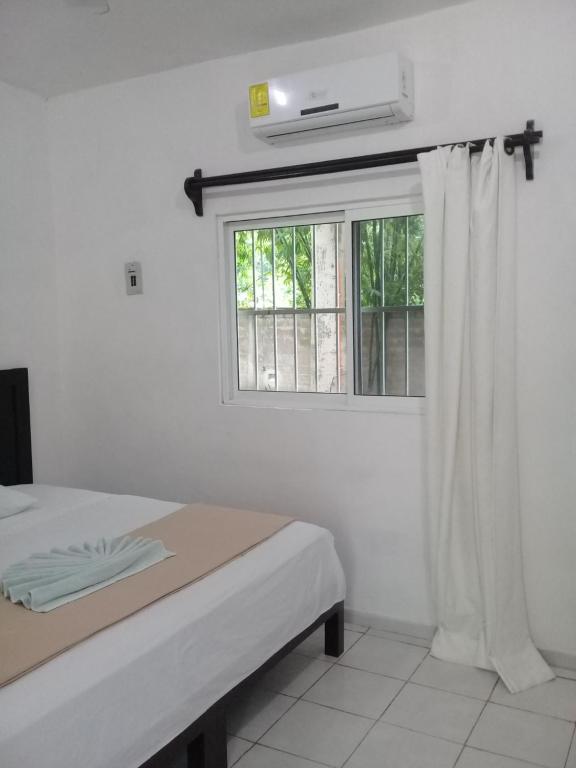 Postel nebo postele na pokoji v ubytování Hotel 41 Valladolid