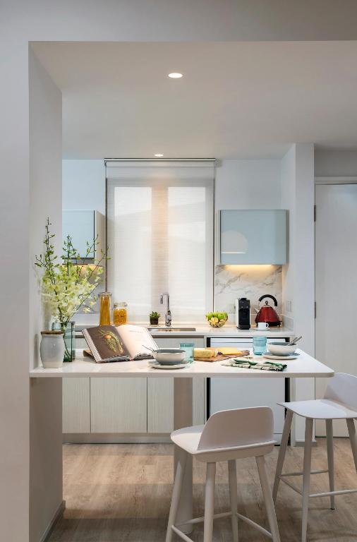 Lanson Place Winsland, Singapore - Two-Bedroom Apartment With King And Twin Beds