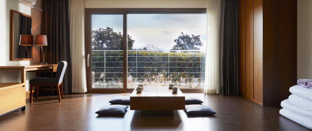 Posezení v ubytování Jeju Aerospace Hotel