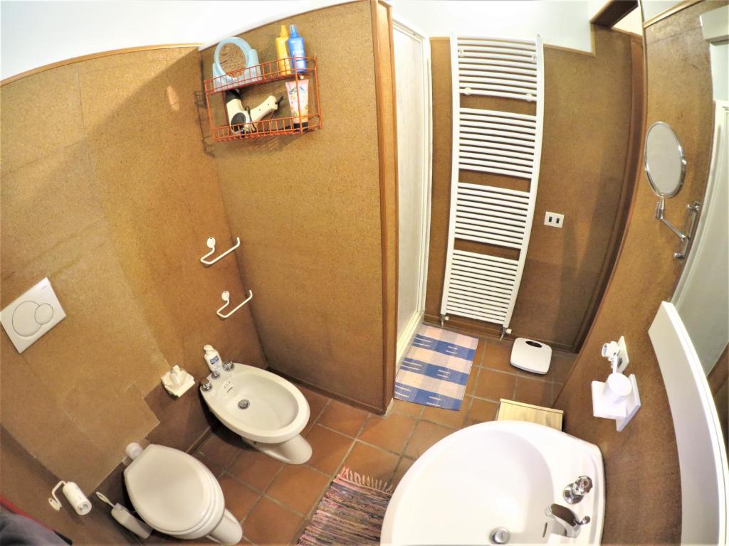Łazienka w obiekcie Poggiolindo B&B