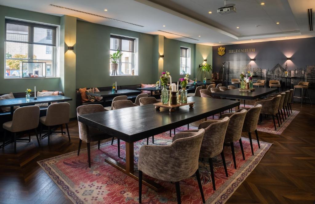 Restaurace v ubytování Van der Valk Hotel Hildesheim