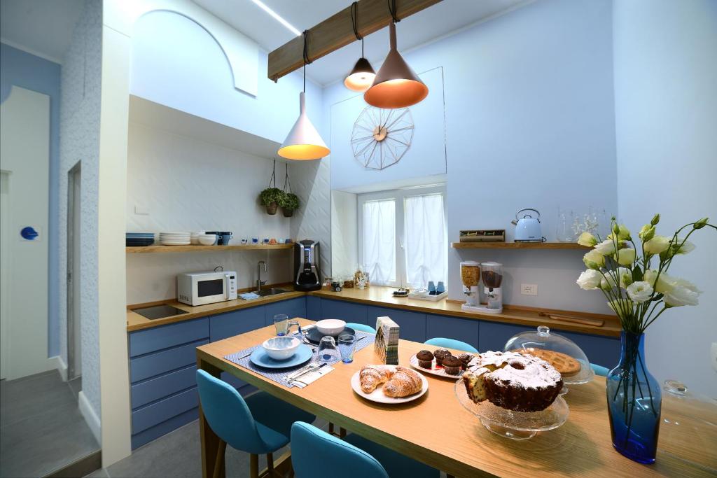 Kuchyňa alebo kuchynka v ubytovaní In Centro B&B