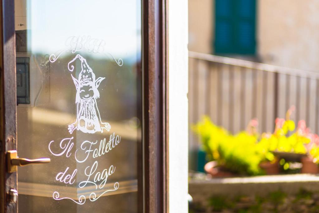 Certifikát, hodnocení, plakát nebo jiný dokument vystavený v ubytování B&B Il Folletto del Lago