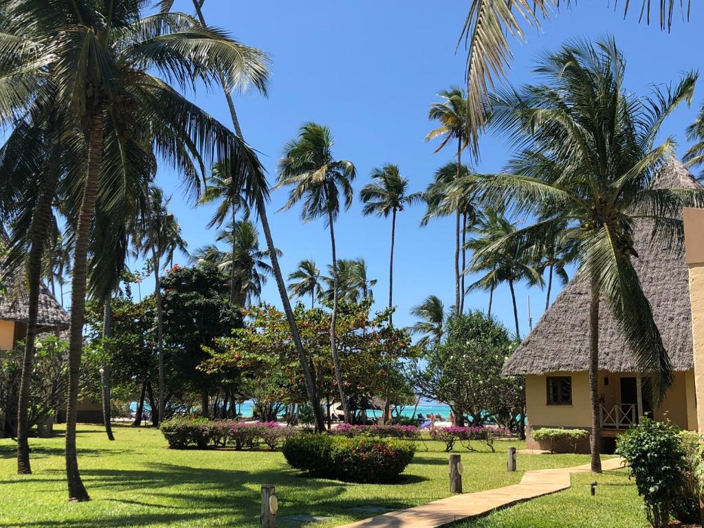 Zahrada ubytování Neptune Pwani Beach Resort & Spa Zanzibar - All Inclusive