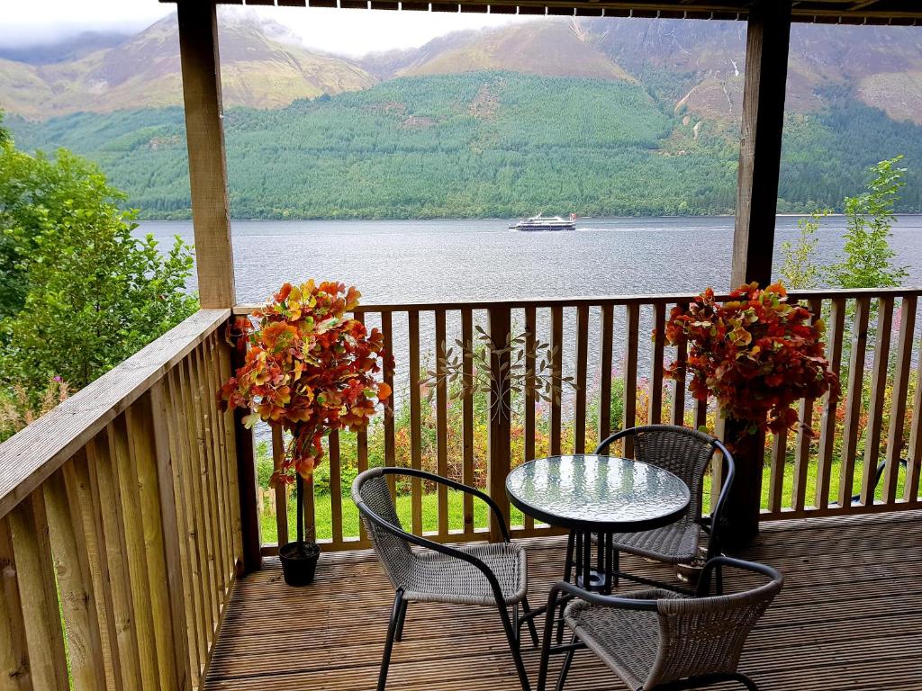 Letterfinlay Lodge House - Camera Doppia Deluxe Con Vista Sul Lago