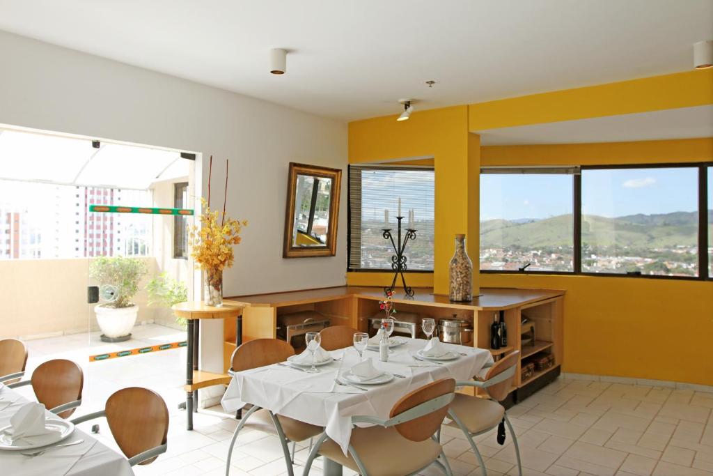  Guará Inn Flat Service