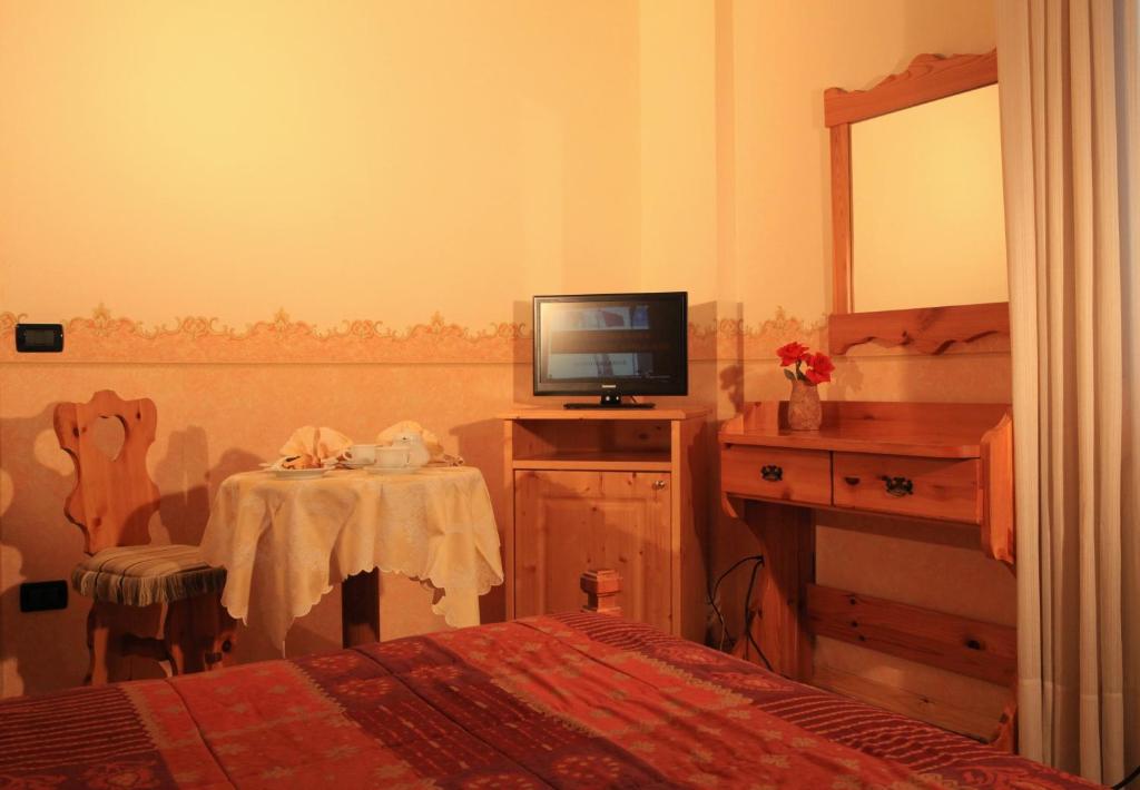 Hotel Centrale - Dreibettzimmer