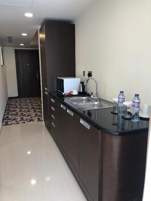 Al Murooj Grand Hotel - Executive Suite