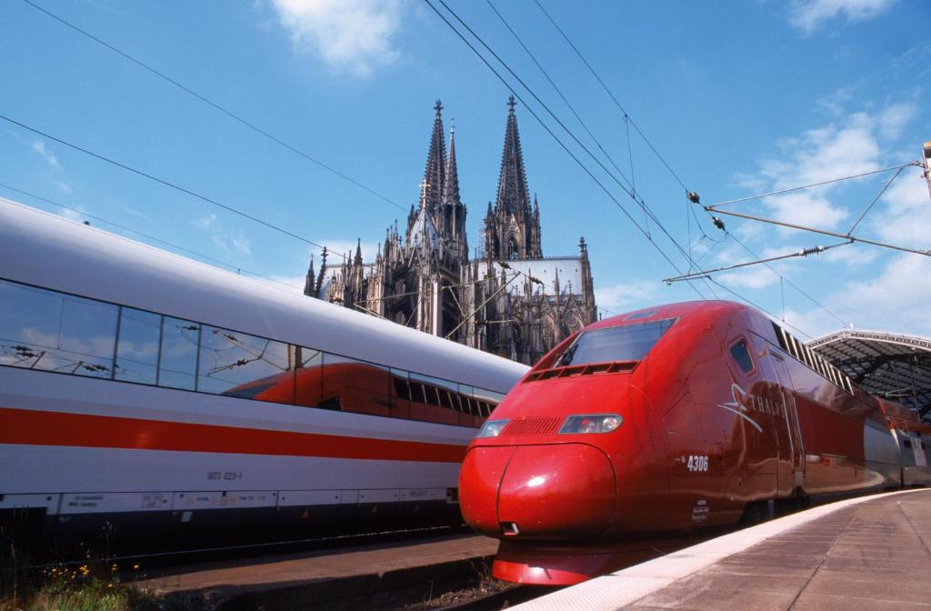 SMARTY Airport Cologne Hotel - KONTAKTLOSER SELF CHECK-IN - Resim 22