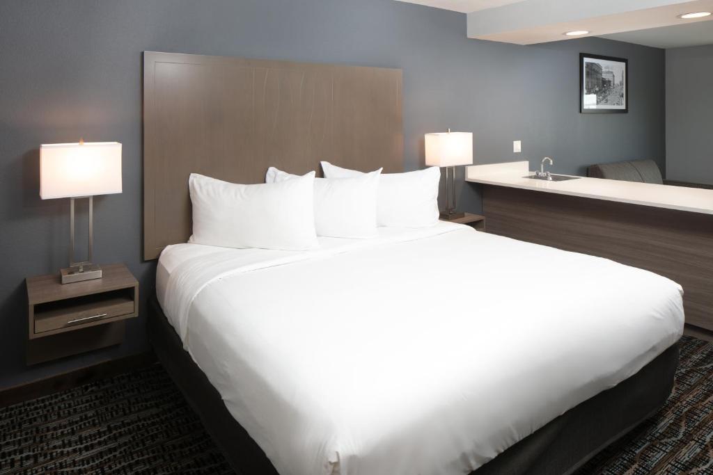 Hotel 28 Boise Airport, an Ascend Collection Hotel photo