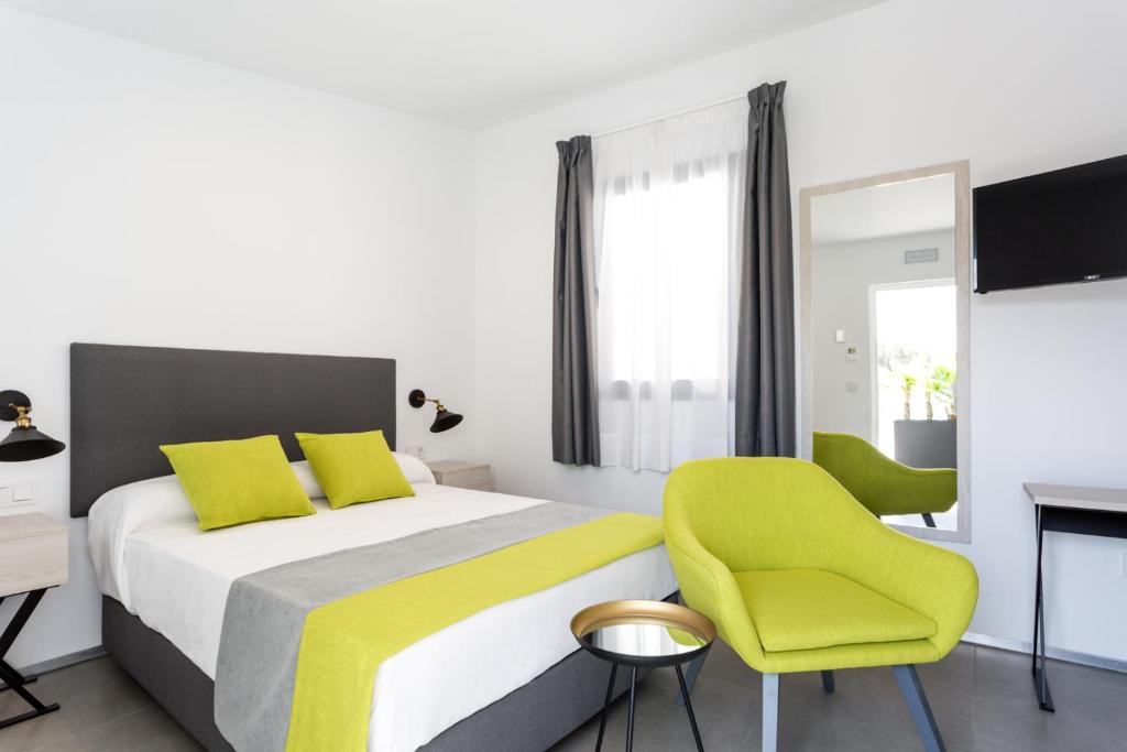 La Puerta de Palacio - Adults Only - Resim 43