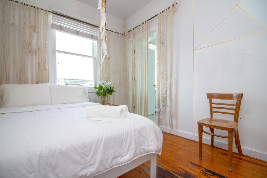 The High Tide Studio 1 Condo, Far Rockaway (updated prices 2024)