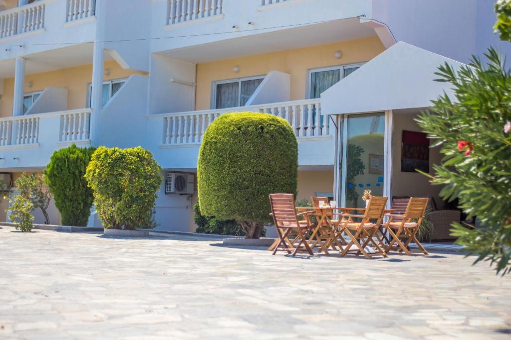 Iatridis Studios Faliraki - 7