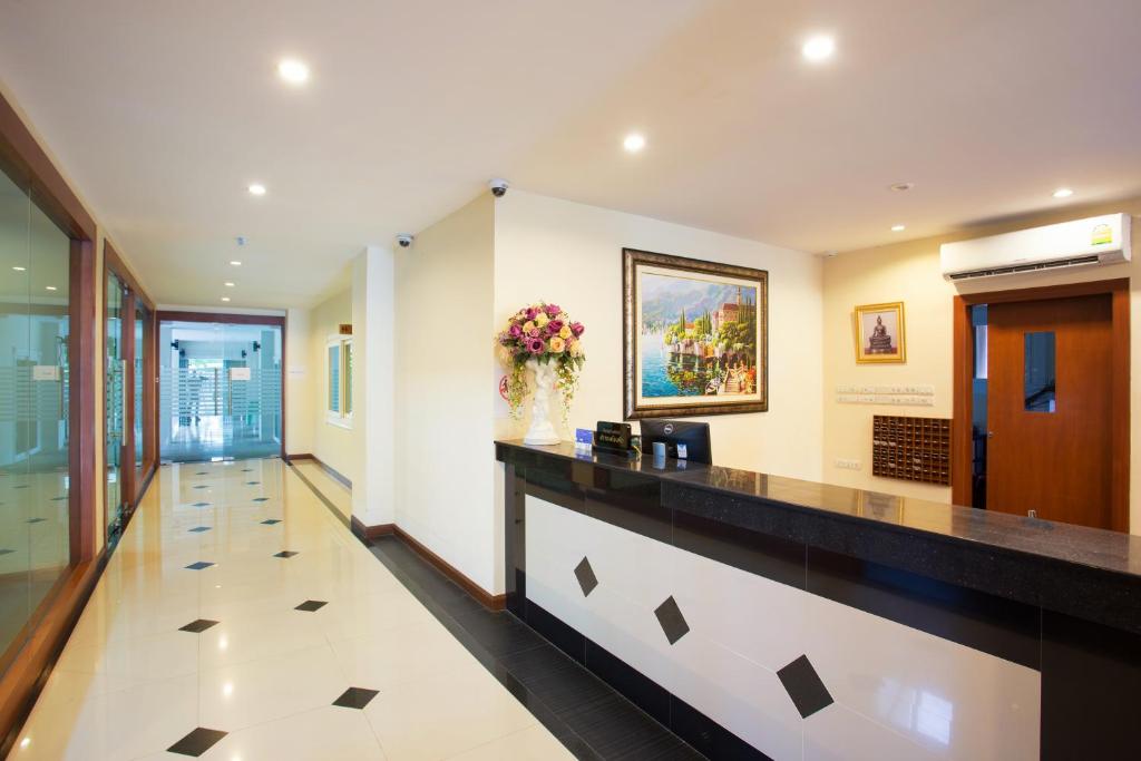 Vstupní hala nebo recepce v ubytování Romantic Khon Kaen Hotel