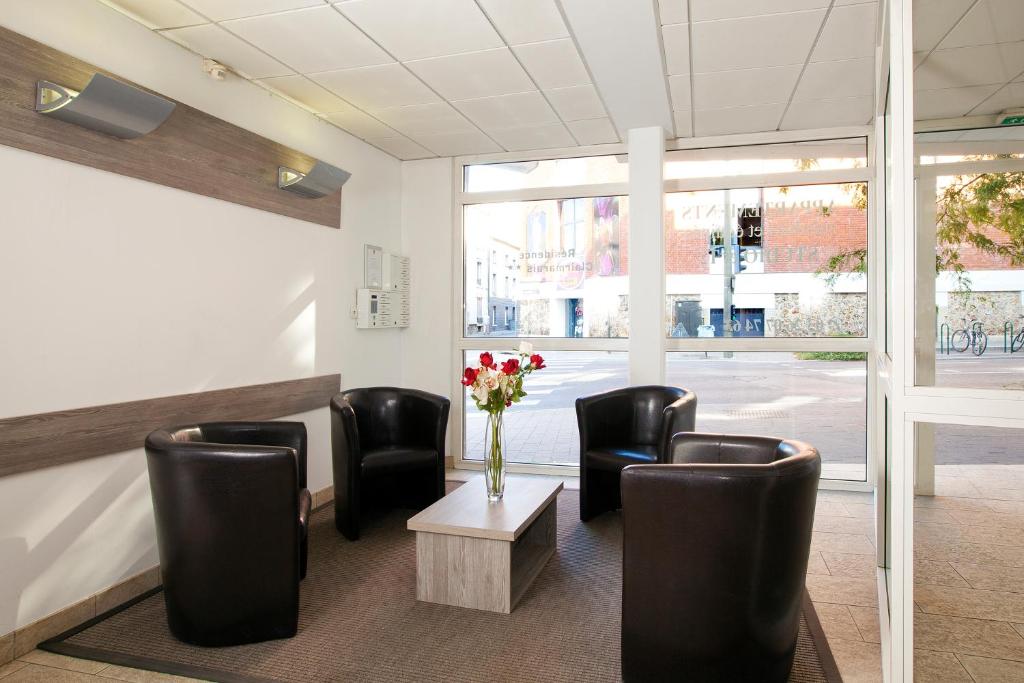 Séjours & Affaires Reims Clairmarais - Resim 27