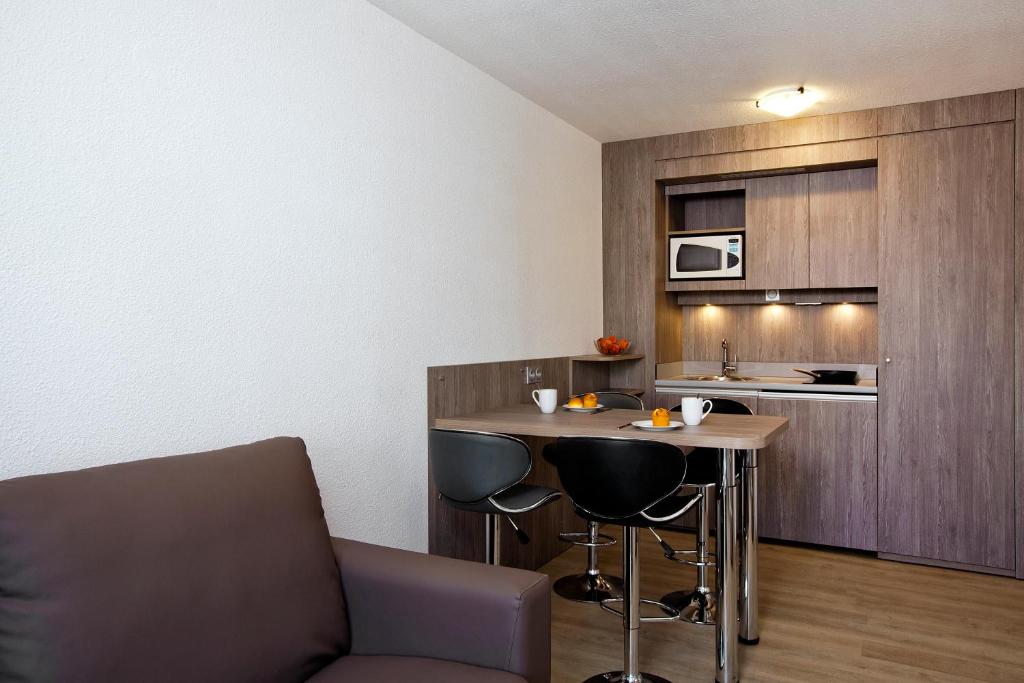 Séjours & Affaires Reims Clairmarais - Resim 20