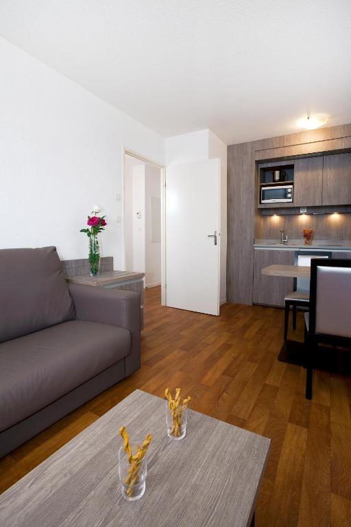 Séjours & Affaires Reims Clairmarais - Resim 19