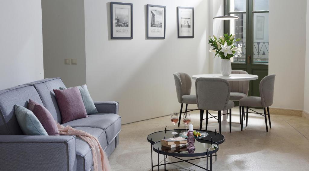 Posedenie v ubytovaní Thission Luxury Homes & SPA by K&K