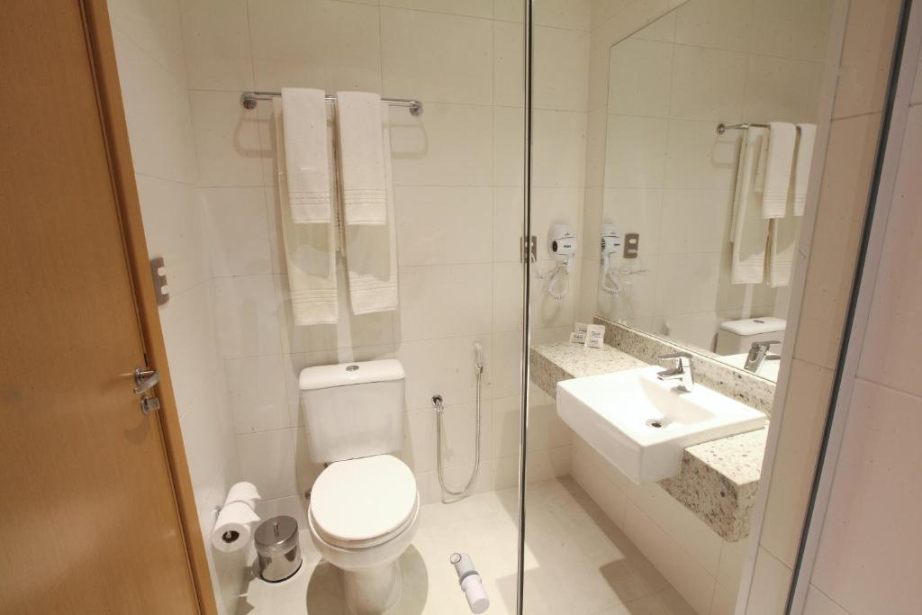 Koupelna v ubytování Hotel Caiuá Cascavel
