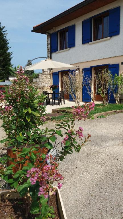 Au Doubs Cocon Fleuri - Housity