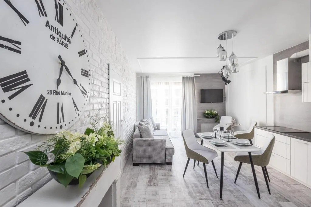 Good Time Apartment Business Center, Varșovia, Polonia