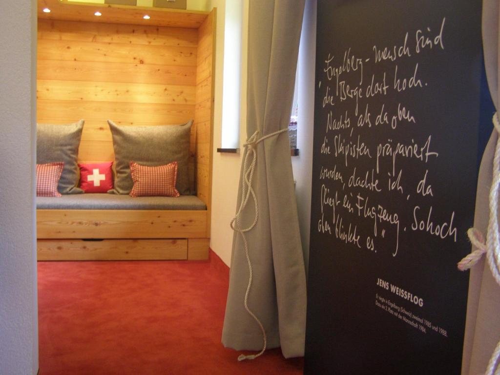 Postel nebo postele na pokoji v ubytování Hotel Jens Weissflog
