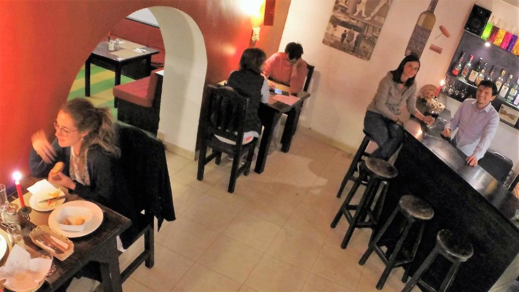 Hosté ubytování Hostal L'Auberge Inn
