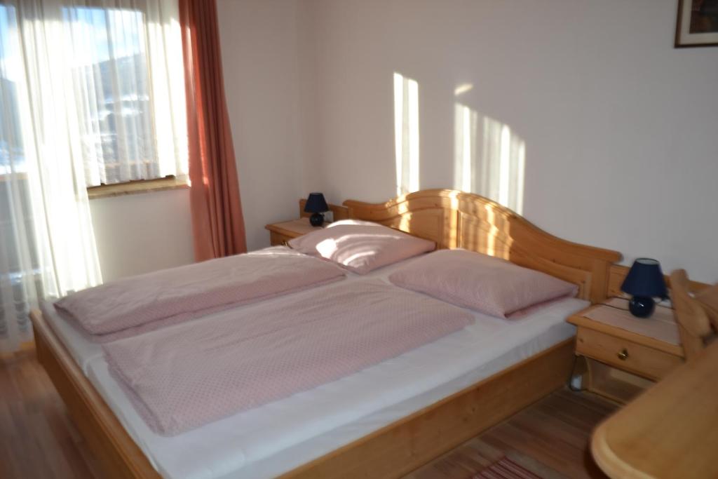 Posteľ alebo postele v izbe v ubytovaní Innviertler Berggasthof