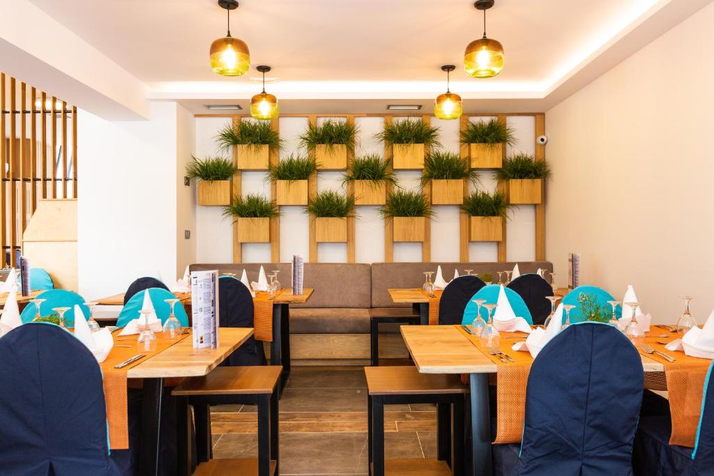 Posedenie v ubytovaní T Hotel Premium Suites