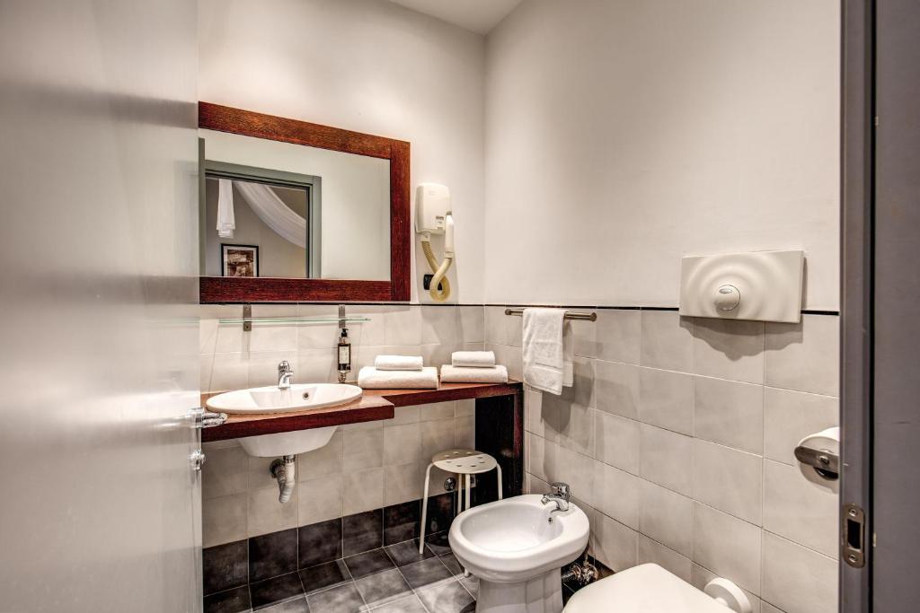 Koupelna v ubytování Hotel Giuggioli