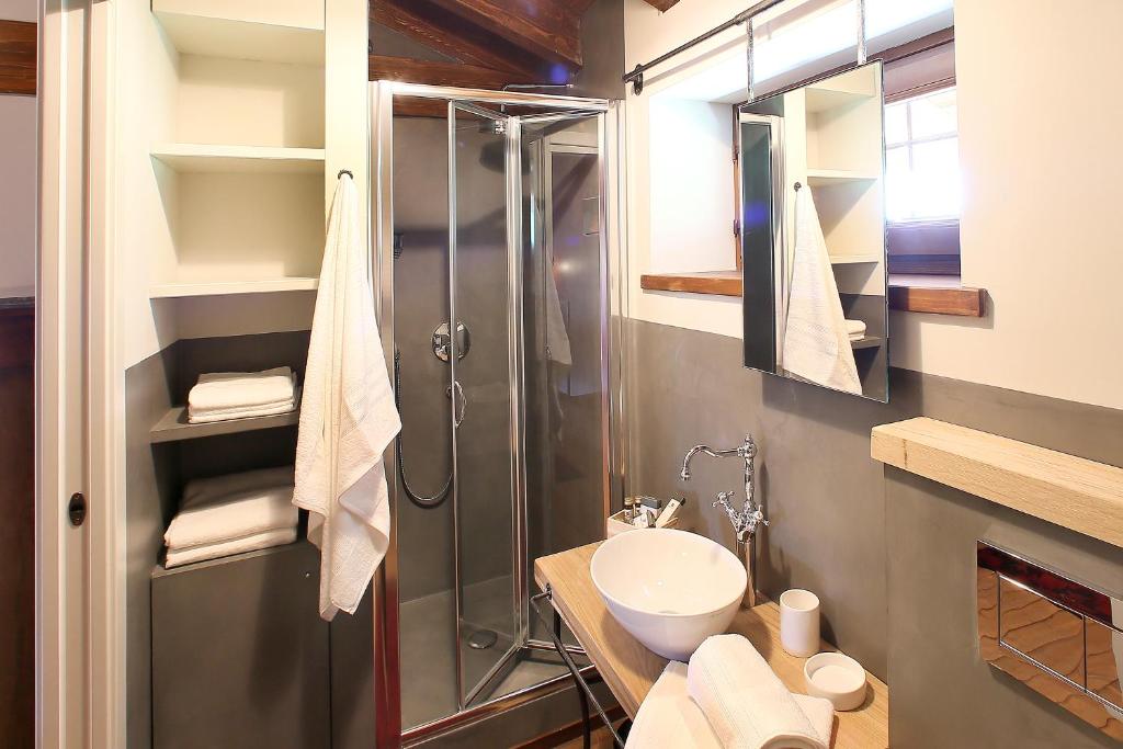 Koupelna v ubytování Agriturismo Malabaila