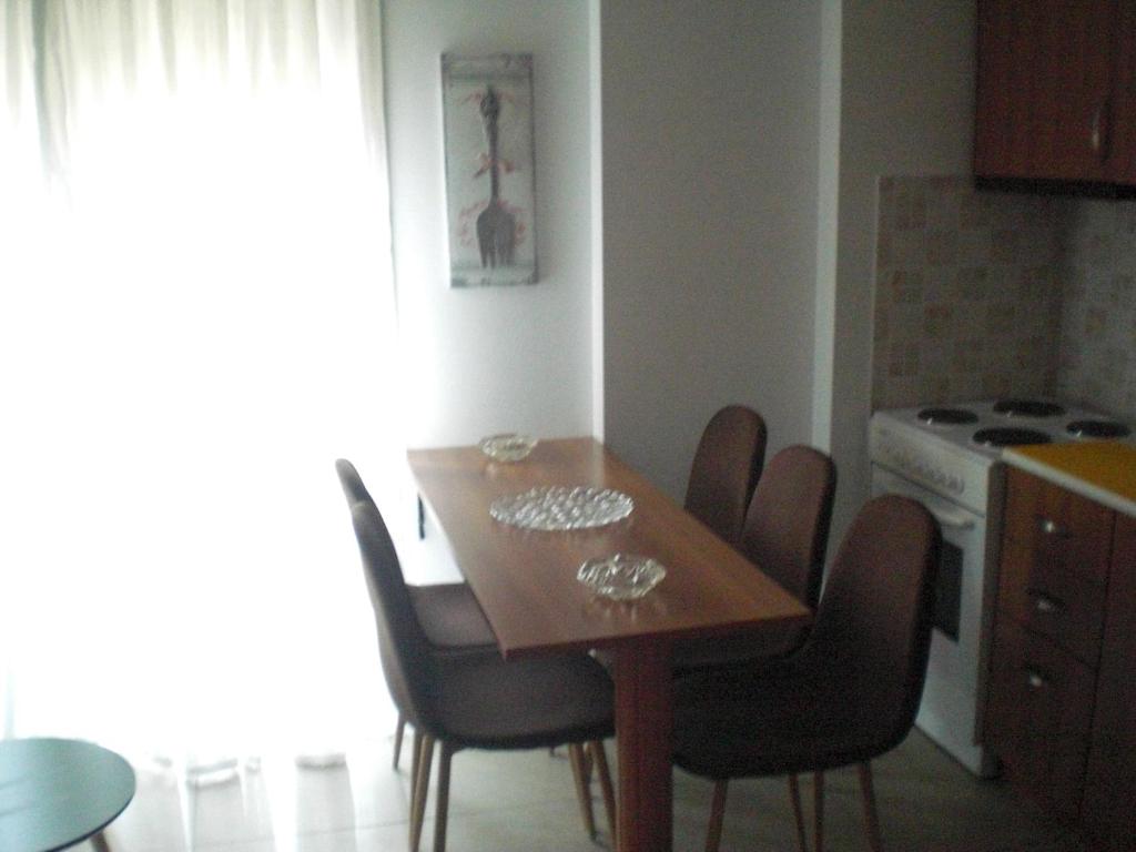 ΔΙΑΜΕΡΙΣΜΑ ΣΤΟ ΛΙΤΟΧΩΡΟ ΜΕ ΕΚΠΛΗΚΤΙΚΗ ΘΕΑ - 13