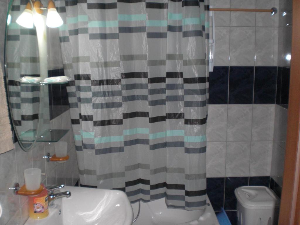 ΔΙΑΜΕΡΙΣΜΑ ΣΤΟ ΛΙΤΟΧΩΡΟ ΜΕ ΕΚΠΛΗΚΤΙΚΗ ΘΕΑ - 8