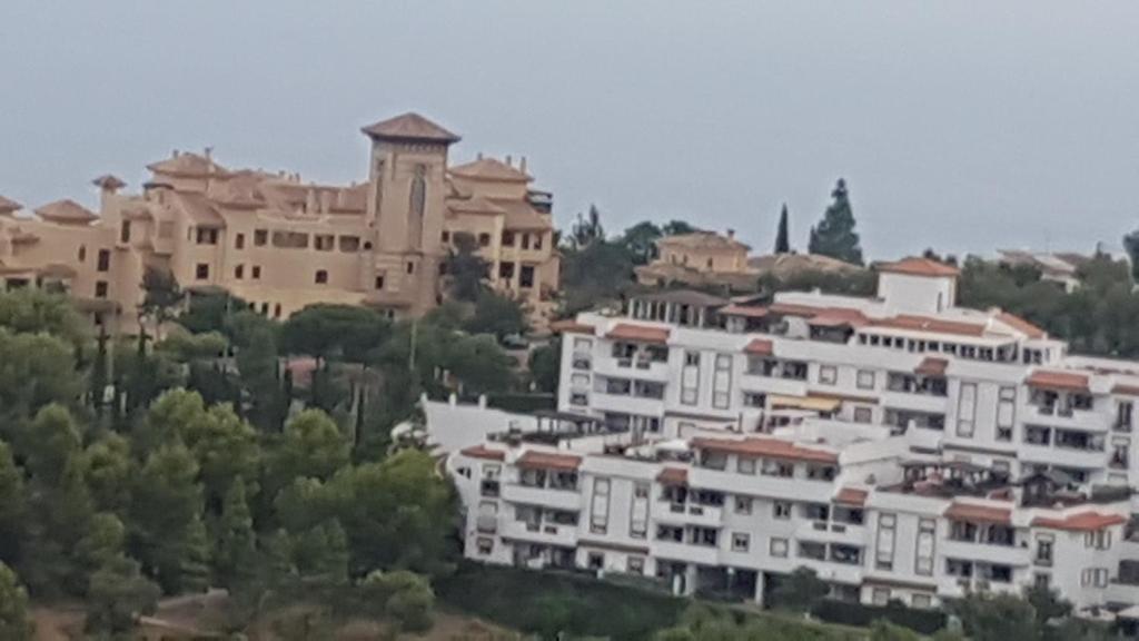 Fotografia z galérie ubytovania Excelente habitación en bonita y tranquila casa en Benalmadena pueblo v destinácii Benalmádena