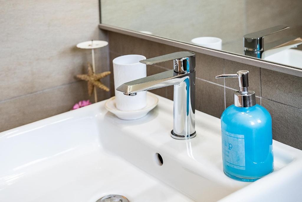 Kavos Hotel & Suites - 5