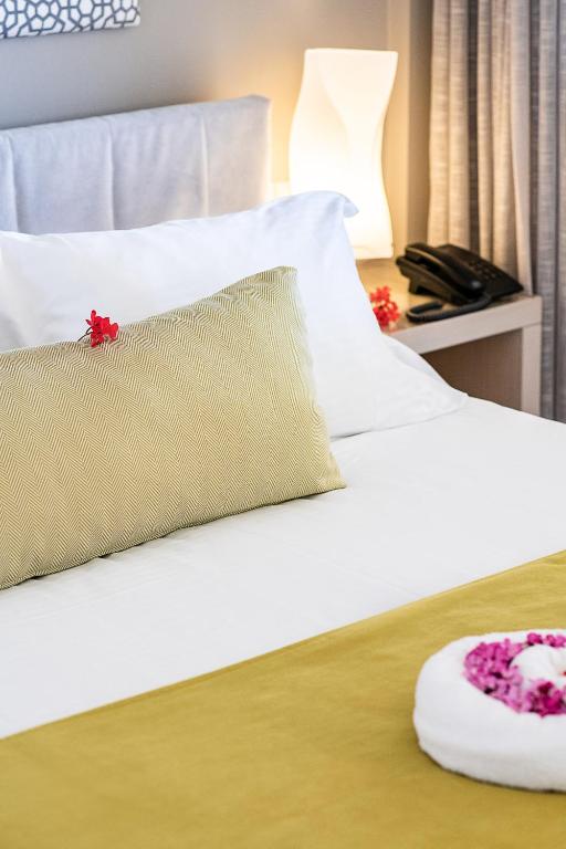 Kavos Hotel & Suites - 19