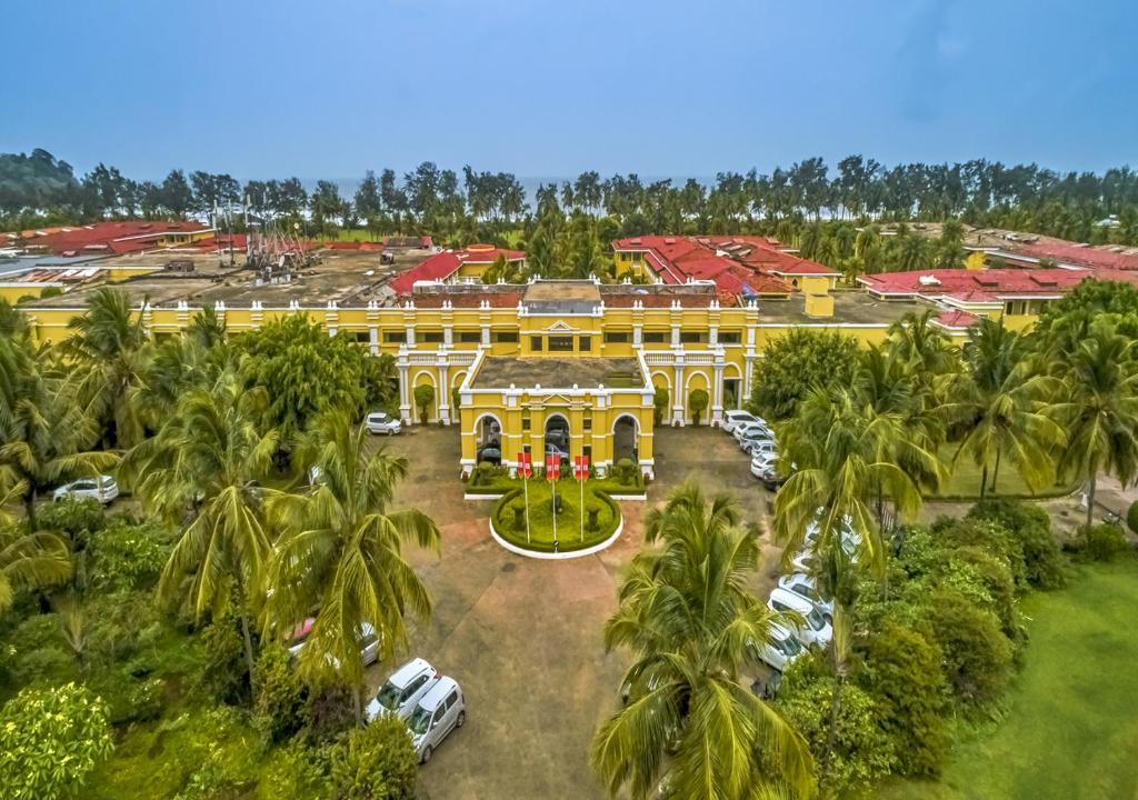 Zahrada ubytování The LaLiT Golf & Spa Resort Goa