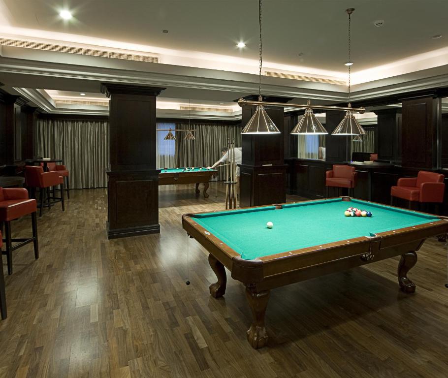 Biliár nebo kulečník v ubytování Miramar Al Aqah Beach Resort
