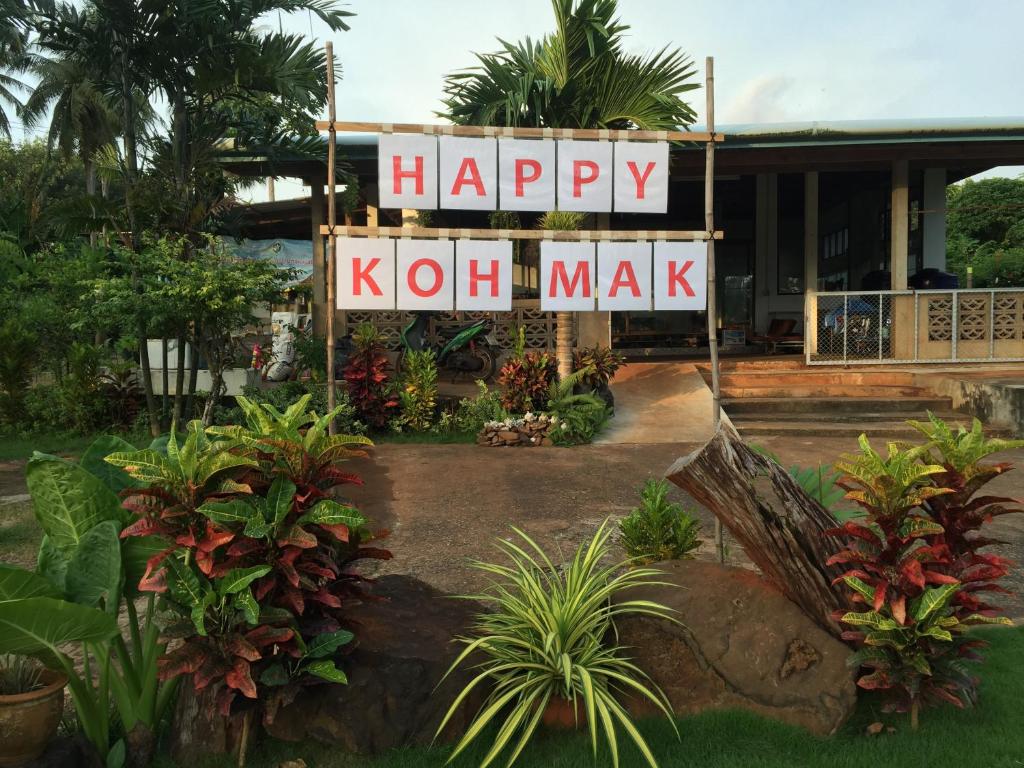 Zahrada ubytování Koh Mak Homestay
