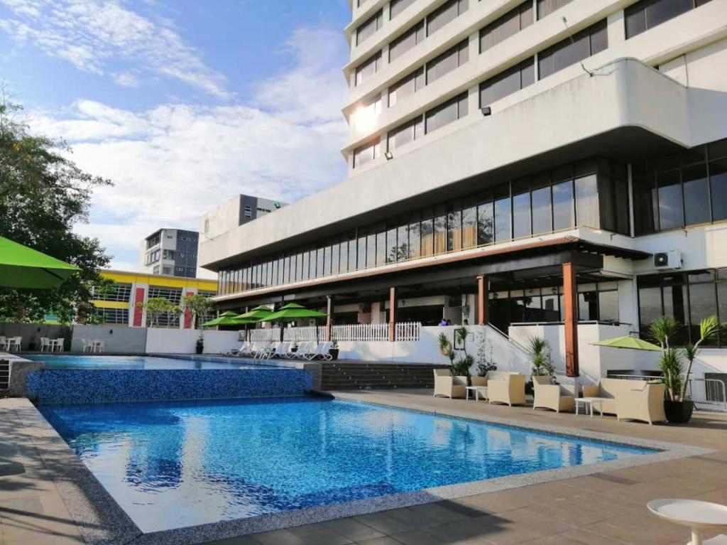 Bazén v ubytování Impiana Hotel Ipoh nebo v jeho okolí