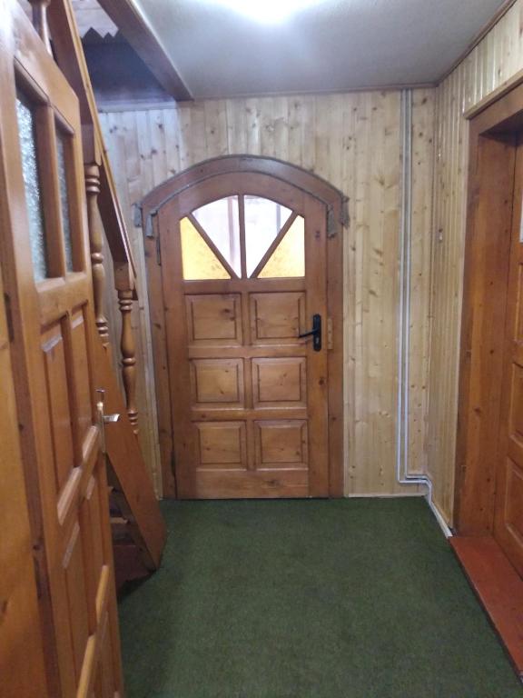 Shelter Pid Lypamy - Classic Triple Room