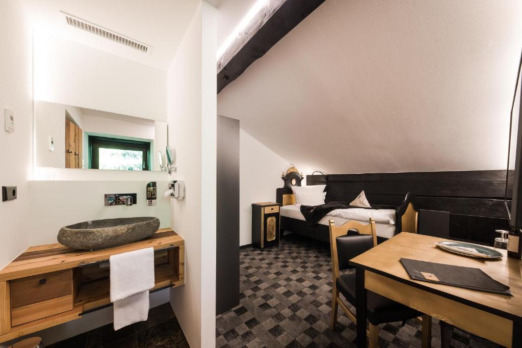 Fotografie z fotogalerie ubytování Garni Hotel Katzenthalerhof v destinaci Lana