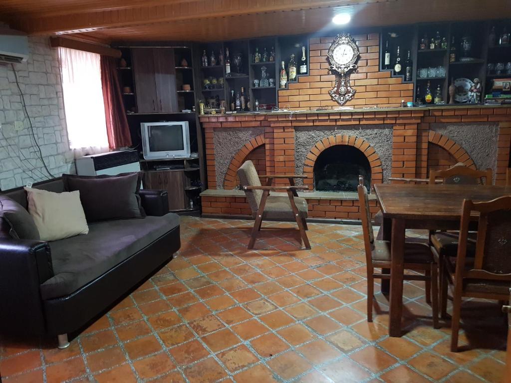 Kuchyň nebo kuchyňský kout v ubytování guest house Telavi XXI